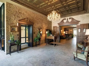 Nicollet Island Inn