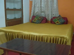 Mahal Palace Hotel and Guest House