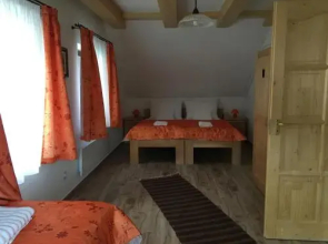 Csipke Lovaspanzió