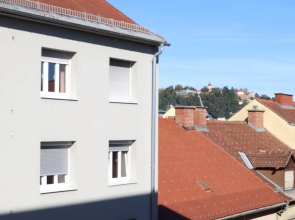 Anastacia Premium Apartment FREE Parking & Self Check-in
