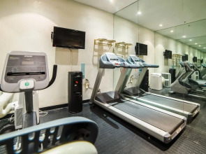 Night Hotel Broadway