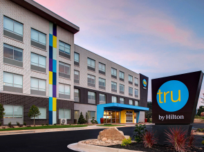 Tru by Hilton Lithia Springs, GA