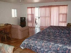 Backpackers Vacation Inn and Hostel