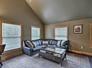 Pet-friendly Home Near Lakes & Snowmobile Trails!
