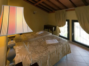 Attractive Apartment Near the Beach and the Clear Blue Sea