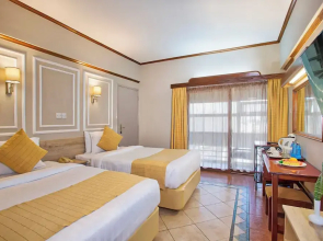 Maanzoni 680 hotel