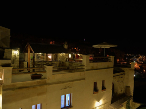 Canyon Cave Hotel