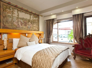 Twin Waters Guest House
