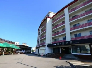 Naksan Meriel Condo