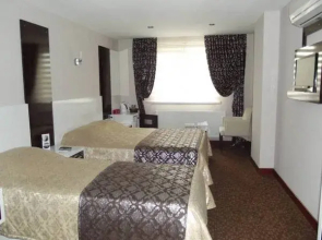 Grand Ozfidan Hotel