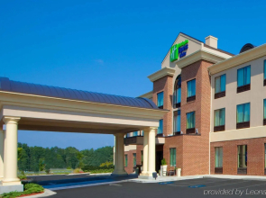 Holiday Inn Express Hotel & Suites Tappahannock by IHG