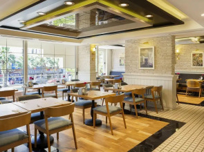 Artur Hotel