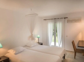 Skiathos Holidays Three-bedroom Villa