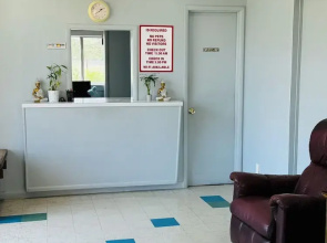 Express Inn & Suites