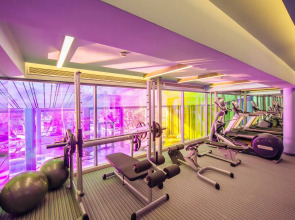 Maestral Resort & Casino