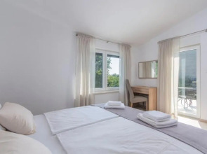 Villa Romi M