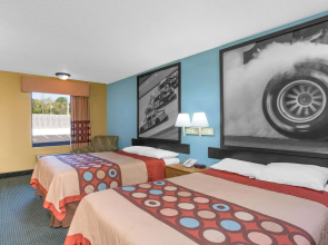 Super 8 by Wyndham Dunn