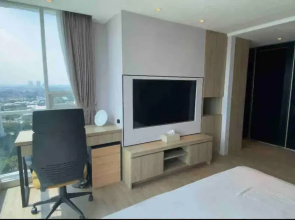 3BR apt Springhill Terrace, golf view