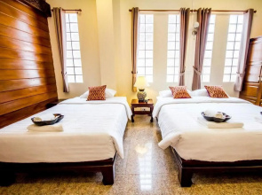 Wake Up at Muang Kao Boutique Hotel