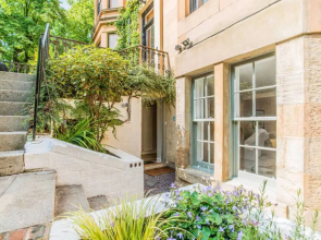 21A Luxury Apartment