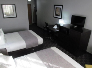 Oak Hill Inn & Suites