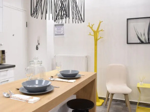 Alpinia Deluxe Apt Must