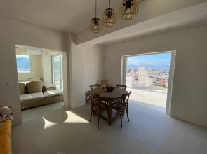 Ideal location, 360 sea view, 2 beds, modern apartment