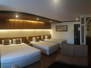 Windmill Resort Hotel