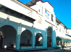 Hotel Marina Resort & Beach Club