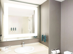 Piraeus City Hotel