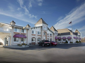 Magnuson Grand Pioneer Inn and Suites