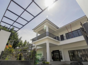 RedDoorz Premium @ Setiabudi Medan