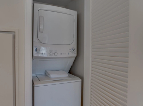 Fully Furnished 2 Bedroom Apartment in Washington DC 2 Apts by RedAwning