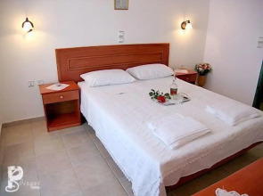 Pirgos Stelida Hotel