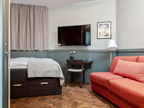 Best Western Hotel at 108