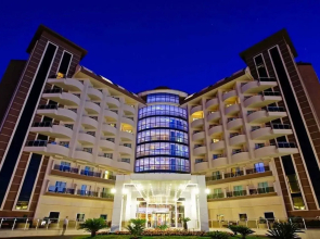 Saturn Palace Resort