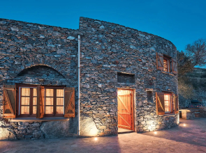 Villa Monadi