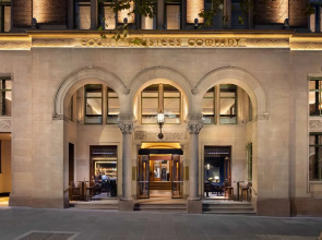 Hilton Melbourne Little Queen Street