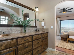 Desert Stone by Avantstay Contemporary Desert Oasis With Pool & Hot Tub