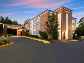 La Quinta Inn & Suites by Wyndham Sturbridge