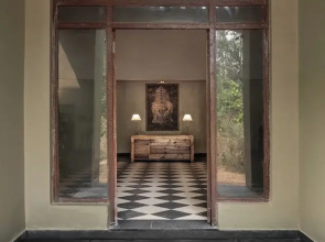 Saccharum Safari Lodge