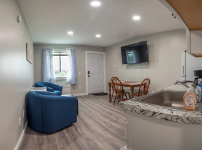 Beautiful Apartments in Thorsen Road Maine
