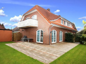 Ferienhaus in Dornum mit Garten