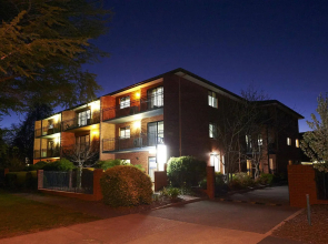 Oxley Court Serviced Apartments