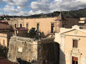 Castello D'Alcontres B&B
