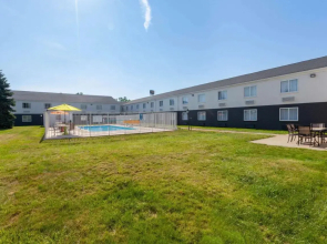Days Inn by Wyndham Sandusky / Cedar Point