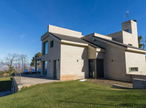 El Soto de Sojuela Luxury Chalet, Golf&Bosque