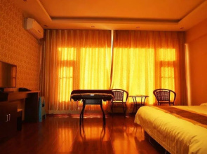 Huayi Hotel