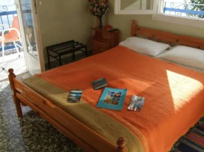 Tsakonia Hotel