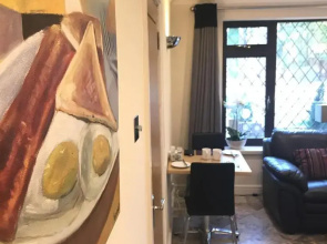 Barncroft Luxury Guest House Near Nec